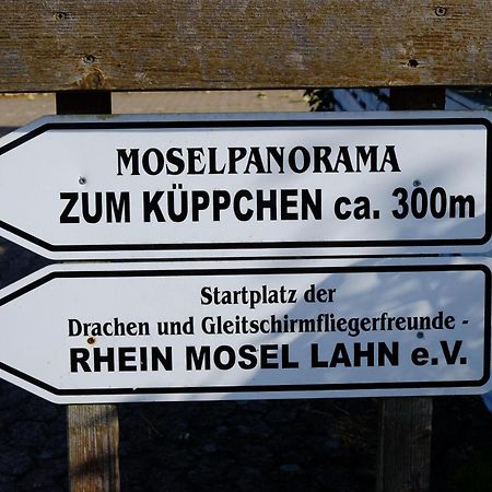 Ferienwohnung-Zum-Kueppchen Münstermaifeld エクステリア 写真